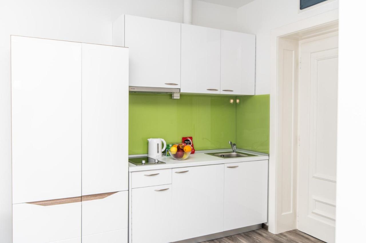 150sqm With 4 Units! Great For Groups Apartment *
